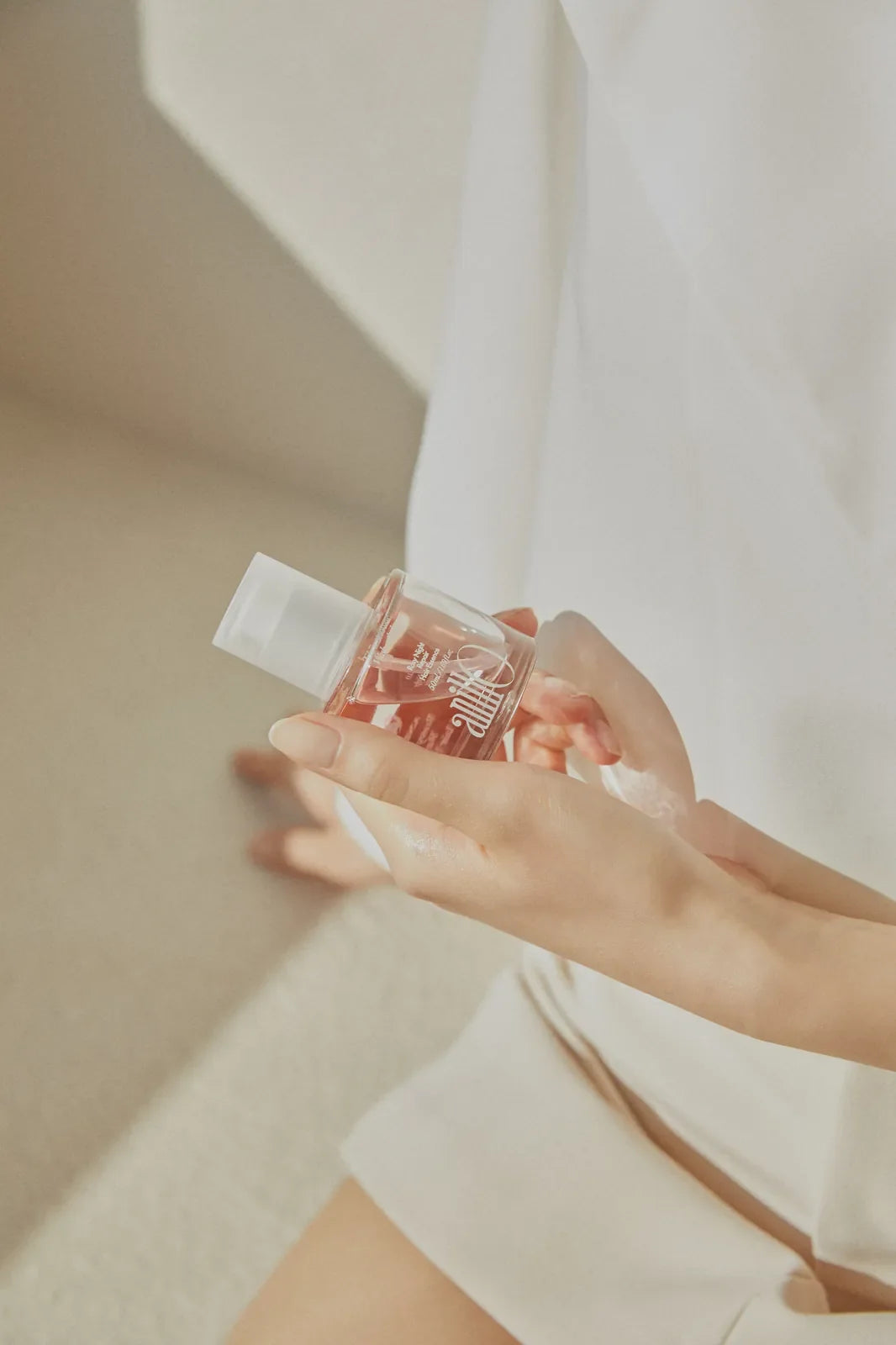 anillO Rosy Night Repair Hair Essence